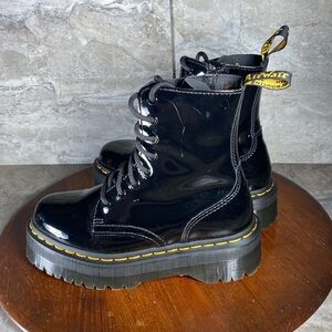 Dr. Martens Jadon Women’s 6 Platform Black Leather Boots